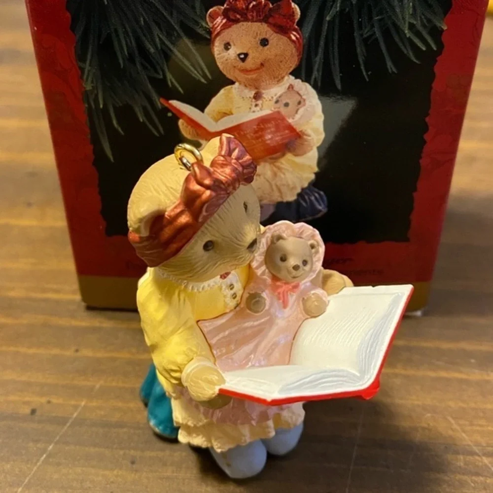 Vintage Hallmark‎ Handcrafted 1993 Ornament The Bearingers Bearnadette
